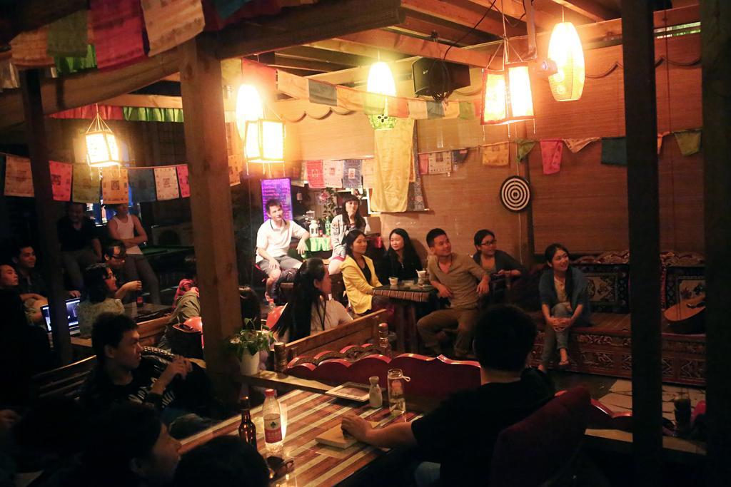 Dengba Hostel Chengdu Branch Luaran gambar