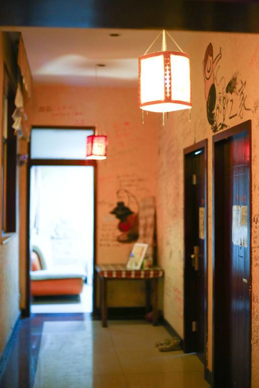 Dengba Hostel Chengdu Branch Luaran gambar