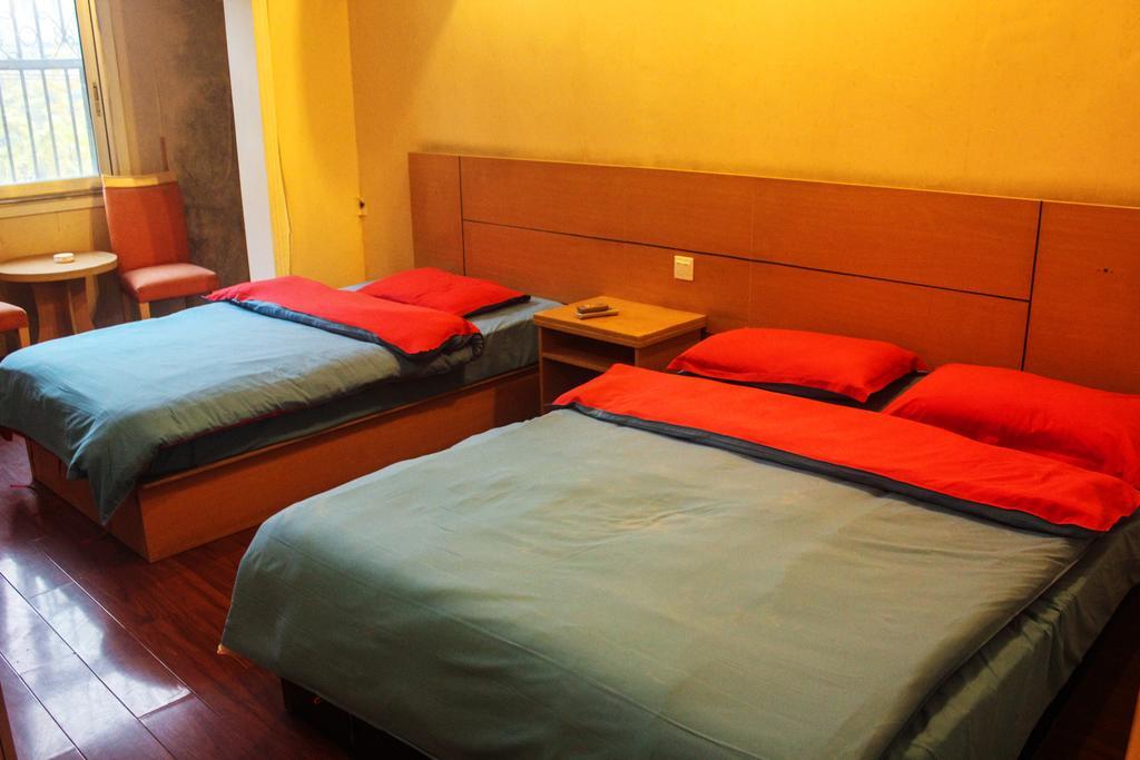 Dengba Hostel Chengdu Branch Luaran gambar