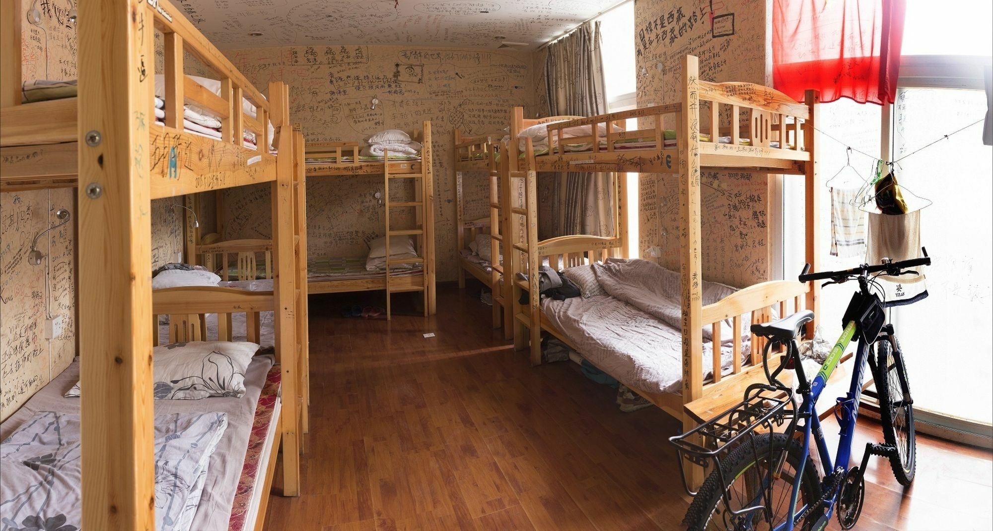 Dengba Hostel Chengdu Branch Luaran gambar